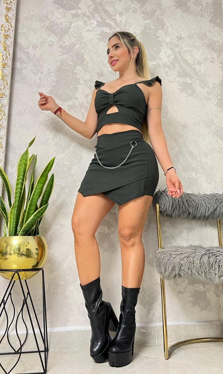 Conjunto Blusas Falda Short