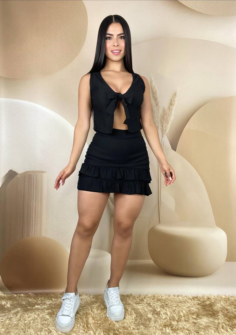 Conjunto Blusa y Falda Short